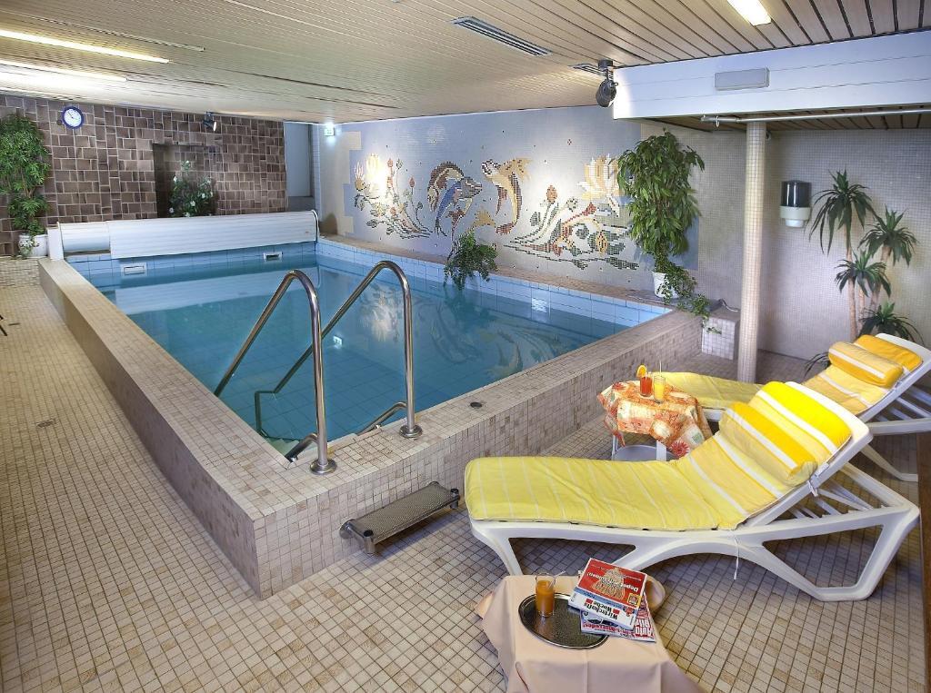 Hotel Pohl Kinheim Extérieur photo